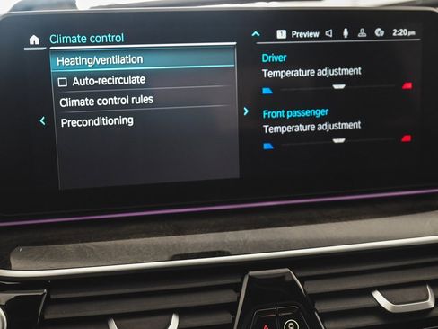 Used 2023 BMW 530e xDrive w/ Premium Package image 25