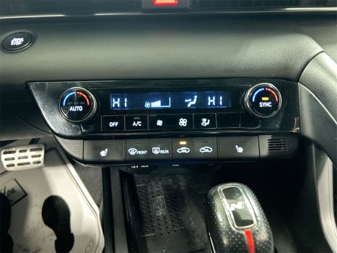 Used 2022 Hyundai Elantra N Line image 16