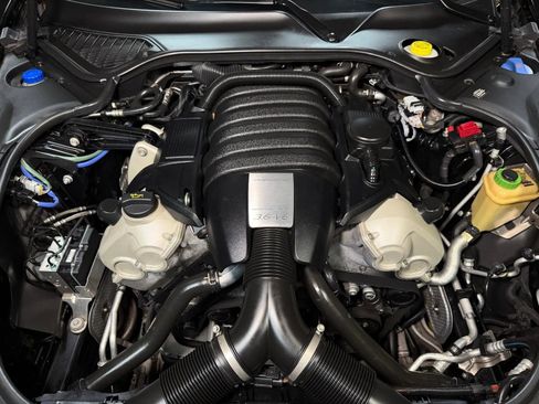 Used 2015 Porsche Panamera 4 AWD/4WD image 15