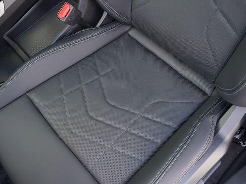 Used 2025 BMW X1 xDrive28i w/ Convenience Package image 10