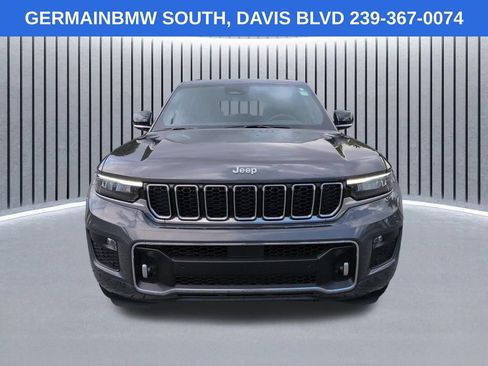 Used 2024 Jeep Grand Cherokee Overland w/ Trailer Tow Package AWD/4WD image 10