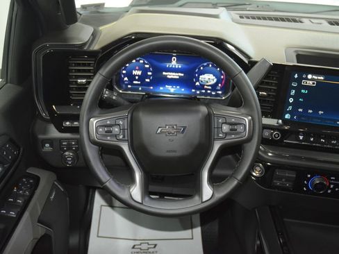 Used 2026 Chevrolet Silverado 2500 ZR2 AWD/4WD image 38