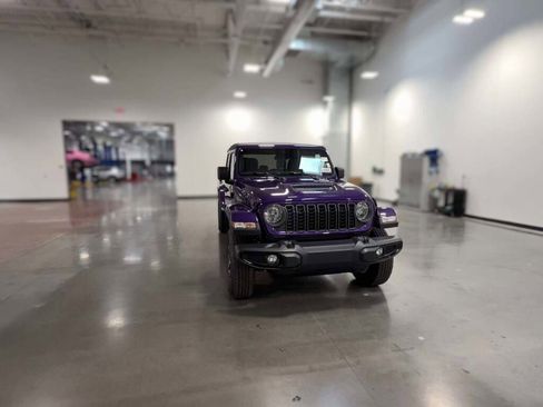 New 2026 Jeep Gladiator Sport image 17