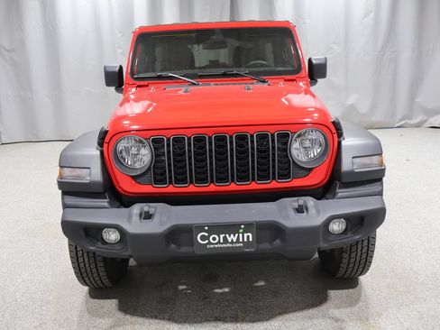 Used 2025 Jeep Wrangler Unlimited Sport AWD/4WD image 7
