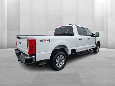 Used 2024 Ford F250 XLT AWD/4WD image 6