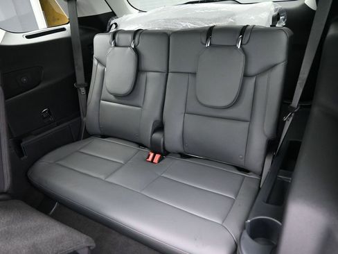 New 2026 Ford Explorer Active w/ Active Comfort Package image 26