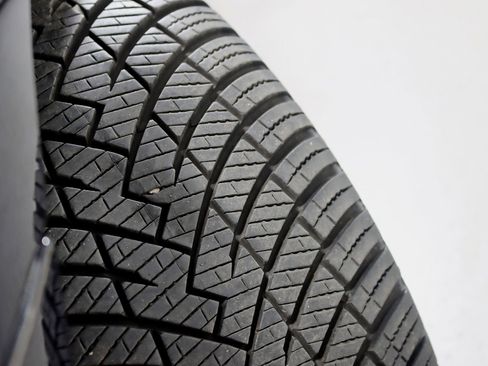 Used 2019 BMW 750i xDrive w/ M Sport Package image 37