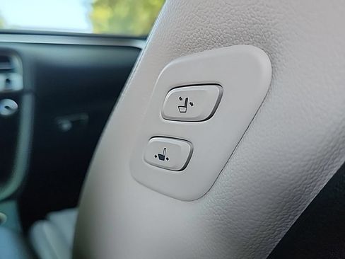 Used 2024 Genesis G70 3.3T Advanced AWD/4WD image 22