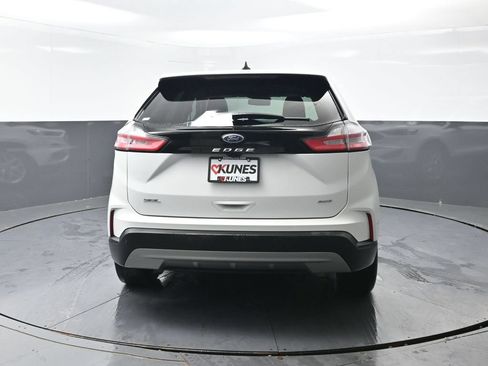Used 2024 Ford Edge SEL AWD/4WD image 12