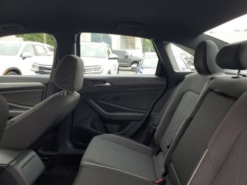 Certified 2025 Volkswagen Jetta Sport FWD image 16