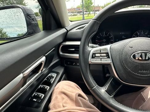 Certified 2021 Kia Telluride S FWD image 41