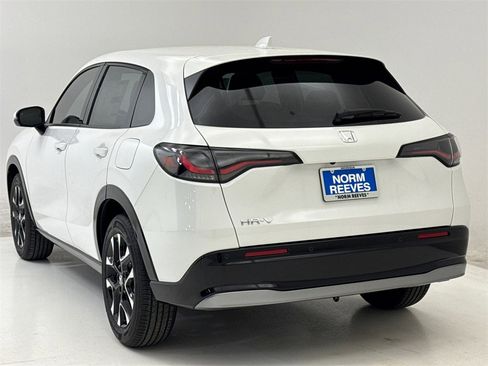 New 2026 Honda HR-V EX-L image 8