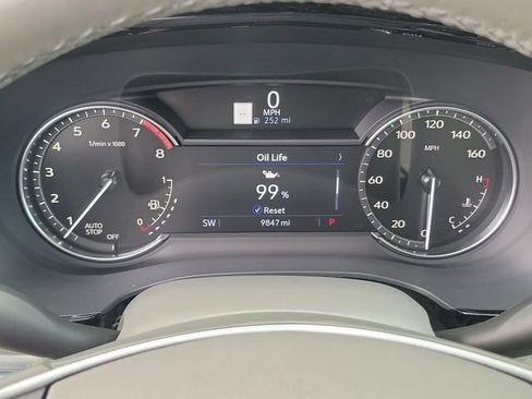Certified 2024 Cadillac XT5 Premium Luxury FWD image 29