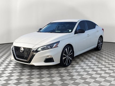Used 2022 Nissan Altima 2.5 SR image 9