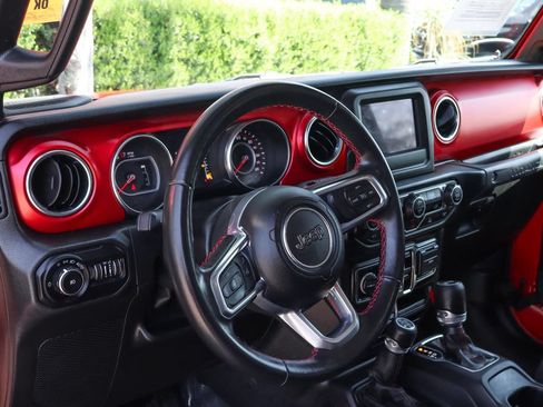 Used 2021 Jeep Wrangler Unlimited Rubicon AWD/4WD image 23