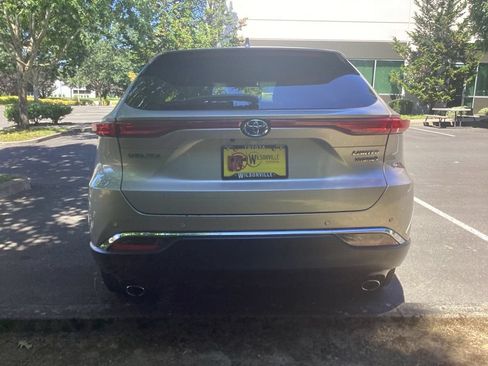 Used 2021 Toyota Venza Limited w/ Advanced Technology Package AWD/4WD image 5