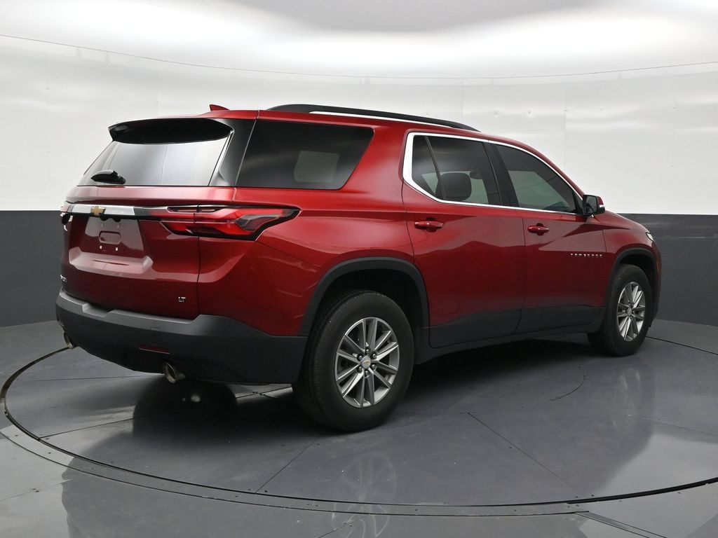 Used 2023 Chevrolet Traverse LT FWD image 5