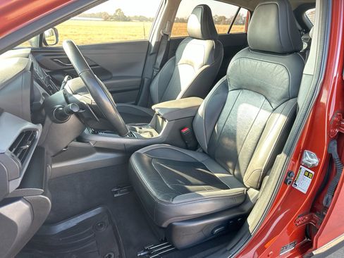 Used 2024 Subaru Crosstrek 2.5i Limited w/ Crosstrek Mirror Package image 11