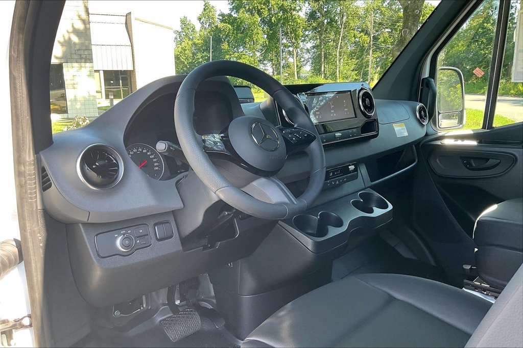New 2026 Mercedes-Benz Sprinter 2500 image 5