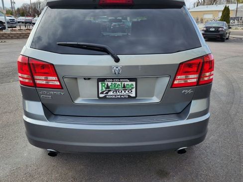 Used 2009 Dodge Journey R/T w/ Flexible Seating Group image 5