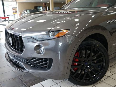 Used 2018 Maserati Levante S GranSport AWD/4WD image 22