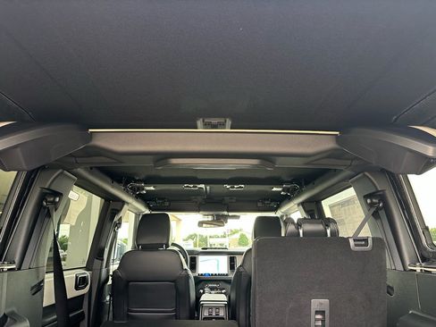 New 2026 Ford Bronco Outer Banks w/ Sasquatch Package AWD/4WD image 40