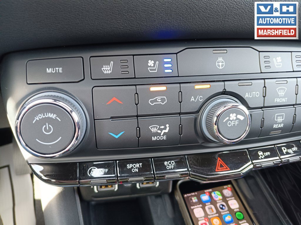 Used 2024 Dodge Durango Citadel AWD/4WD image 11