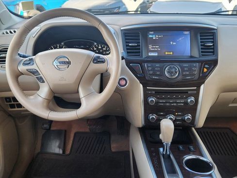 Used 2014 Nissan Pathfinder SL w/ SL Tech Package image 13