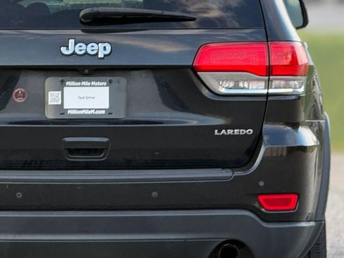 Used 2016 Jeep Grand Cherokee Laredo w/ Quick Order Package 23E image 14