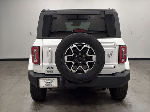 Used 2024 Ford Bronco Outer Banks AWD/4WD image 10