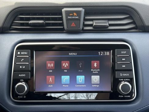 Certified 2025 Nissan Versa SV w/ Trunk Package image 9