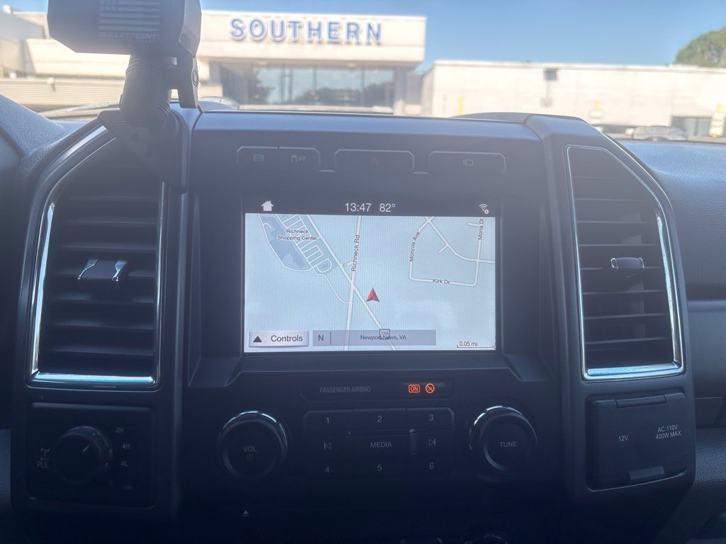Used 2017 Ford F250 XLT w/ XLT Premium Package AWD/4WD image 18