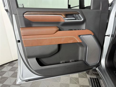 New 2026 GMC Sierra 2500 Denali Ultimate AWD/4WD image 9