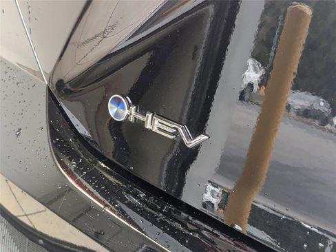 Certified 2025 Toyota Camry LE image 7