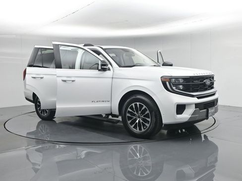 Used 2025 Ford Expedition Platinum AWD/4WD image 38