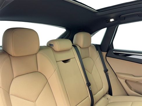 Used 2025 Porsche Macan Turbo image 47