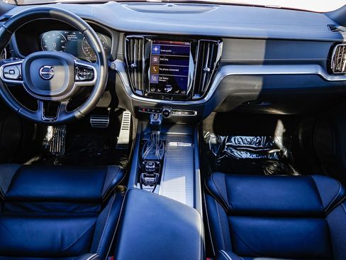 Used 2021 Volvo V60 T6 R-Design w/ Advanced Package image 13