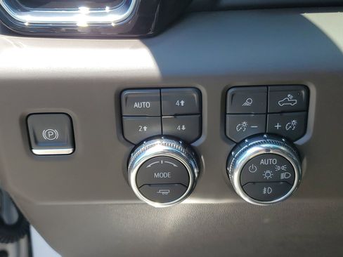 Used 2023 GMC Sierra 1500 Denali w/ Denali Reserve Package AWD/4WD image 22