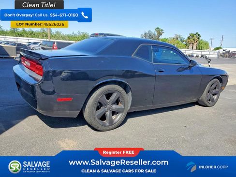 Used 2013 Dodge Challenger SXT w/ Super Sport Group image 4