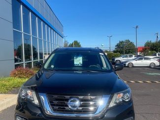 Used 2018 Nissan Pathfinder S video 2