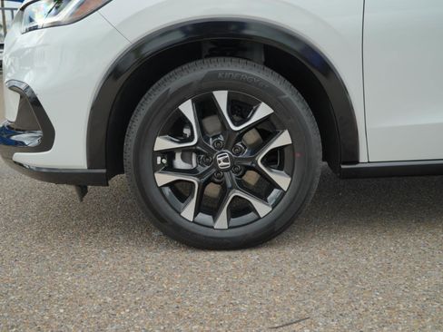 Used 2026 Honda HR-V EX-L image 12