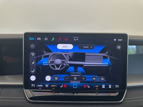 New 2026 Volkswagen Tiguan SE R-Line AWD/4WD image 14