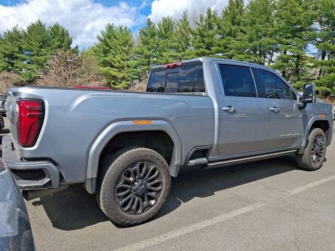 Certified 2025 GMC Sierra 2500 Denali Ultimate w/ Snow Plow Prep/Camper Package image 4