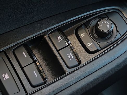 New 2026 Subaru Crosstrek 2.5i Premium image 18