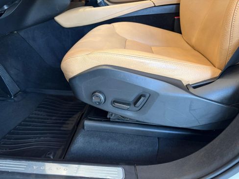 Used 2017 Volvo XC90 T6 Momentum w/ Vision Package AWD/4WD image 15