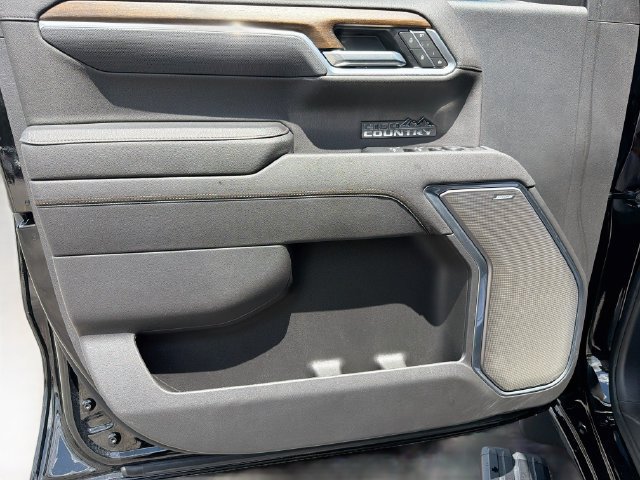 Used 2026 Chevrolet Silverado 1500 High Country w/ Midnight Edition RWD image 22