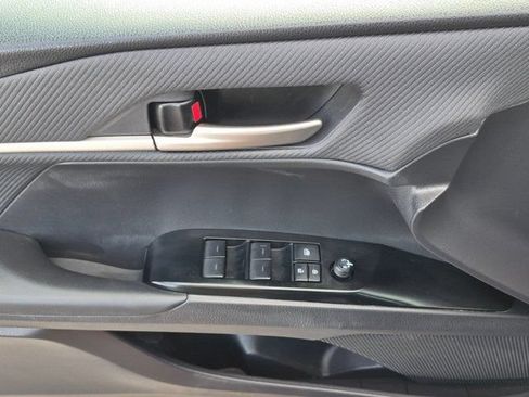 Used 2025 Toyota Camry SE FWD image 16