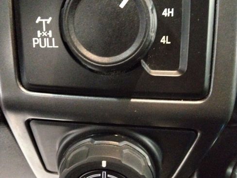 Used 2020 Ford F150 XLT w/ Equipment Group 302A Luxury image 15