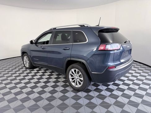 Used 2019 Jeep Cherokee Latitude w/ Popular Appearance Group image 5