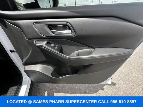 Used 2026 Nissan Rogue SV FWD image 25